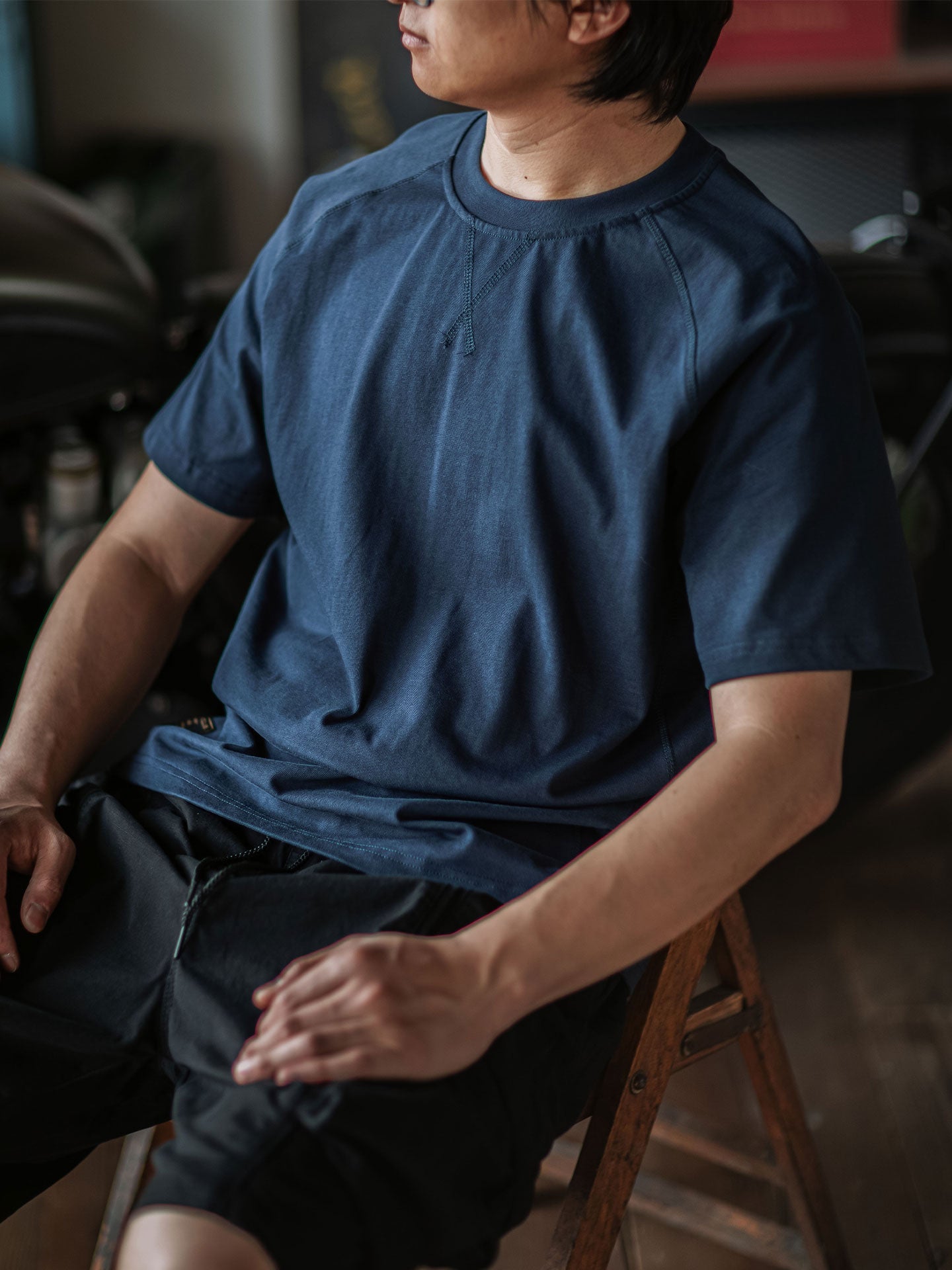 Raglan Sleeves Crewneck T-Shirt