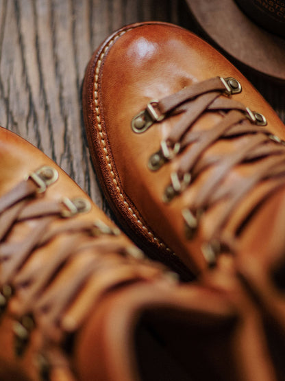 Mountain Hiking Boot